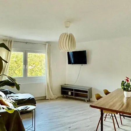 Nstay Frankfurt *