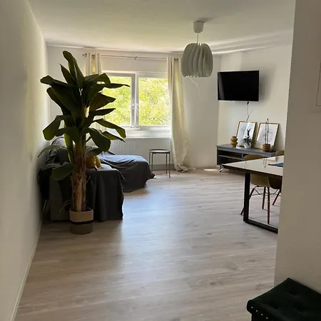 Nstay Frankfurt *
